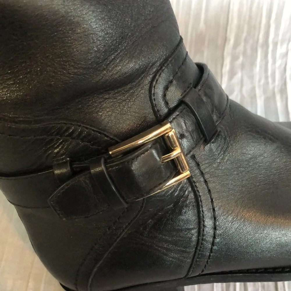 TORY BURCH Adeline size 5.5 black leather riding boots large gold Miller logo